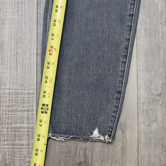 Mother High Waisted Looker Ankle Nick Fray Jeans - Picture 5 of 16